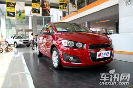通用雪佛兰-爱唯欧-三厢 1.6 AT SX