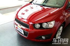 通用雪佛兰-爱唯欧-三厢 1.6 AT SX