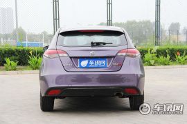 上海汽车-MG5-1.5L AT领航版