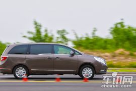 通用别克-别克GL8-3.0L GT豪华商务豪雅版