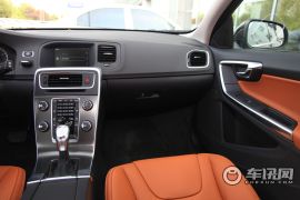 沃尔沃-沃尔沃V60-2.0T T5 智尚版