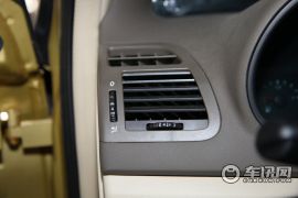 奇瑞汽车-风云2-1.5 两厢 豪华型