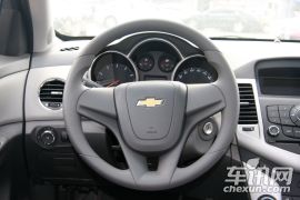 通用雪佛兰-科鲁兹-1.6 SL天地版 AT