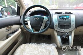 比亚迪-比亚迪S6-2.0MT豪华型