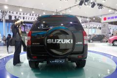 铃木-超级维特拉