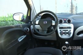 长安汽车-奔奔MINI-1.0L 手动亲情版