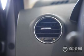 东风标致-标致408-1.6L手动舒适版