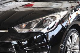 现代-Veloster飞思-1.6L 自动尊享版