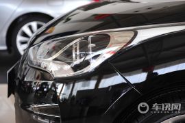 现代-Veloster飞思-1.6L 自动尊享版