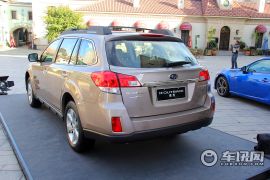 斯巴鲁-傲虎-2.5i 豪华版