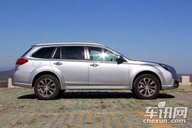 斯巴鲁-傲虎-2.5i 运动导航版