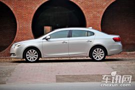 上海汽车-荣威950-2.4L 豪华行政版