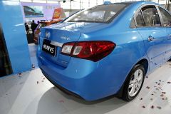 长安汽车-悦翔V5