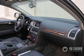 奥迪-奥迪Q7-3.0 TFSI 舒适型(245kW)