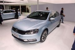 一汽-大众-迈腾 蓝驱