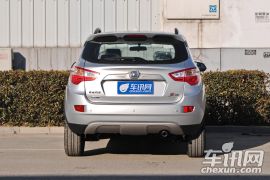 长安汽车-长安CS35-1.6L 手动豪华型