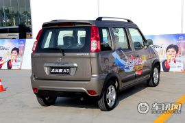 昌河铃木-北斗星X5-X5 1.4L 豪华型