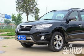 现代-新胜达（进口）-2.4 至尊版 七座四驱