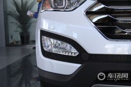 北京现代-新胜达-2.4L 自动四驱尊贵型