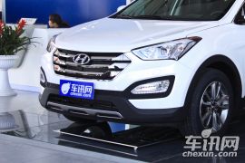 北京现代-新胜达-2.4L 自动四驱尊贵型