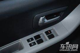 长安铃木-奥拓-1.0L 自动炫酷型