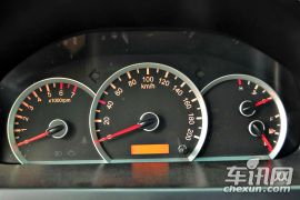 天津一汽-夏利N3-1.0L 三厢基本型