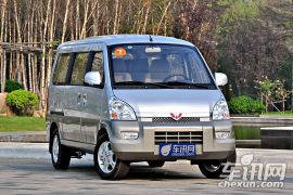 上汽通用五菱-五菱荣光-1.5L加长标准型 