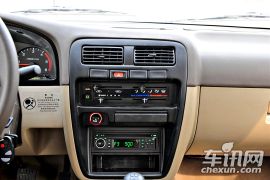 郑州日产-锐骐多功能车-3.0T柴油两驱标准型CYQD80-E3  ￥10.48