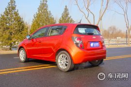 通用雪佛兰-爱唯欧-两厢 1.6 AT SX