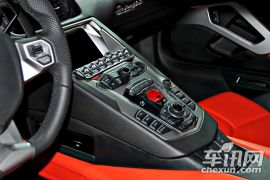 兰博基尼-Aventador-LP700-4