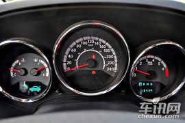 道奇-酷搏-2.0 SXT豪华导航版