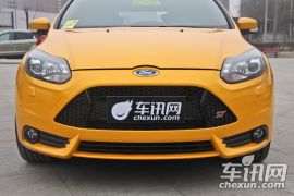 福特-福克斯(进口)-2.0T ST 橙色版