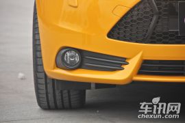 福特-福克斯(进口)-2.0T ST 橙色版