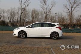 福特-Focus ST(进口)-2.0T ST 标准版