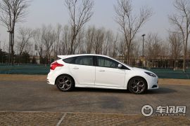 福特-Focus ST(进口)-2.0T ST 标准版