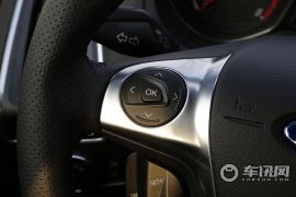福特-Focus ST(进口)-2.0T ST 标准版