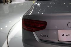 奥迪-奥迪A8L 混动版