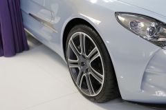 阿斯顿·马丁-One-77