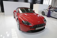 阿斯顿·马丁-Vantage V8