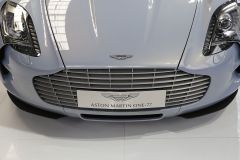 阿斯顿·马丁-One-77