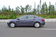 东风裕隆-纳智捷 5 Sedan-1.8T 自动旗舰型