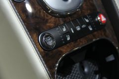 宾利-宾利FLYING SPUR