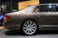 宾利-宾利FLYING SPUR