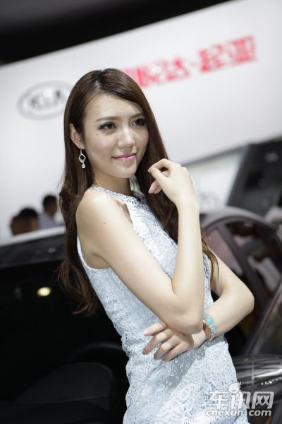 东风悦达起亚4号车模