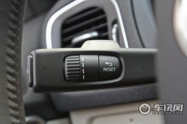 沃尔沃-沃尔沃V40-2.0T 智逸版