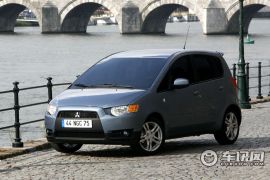 三菱-COLT-5门 基本型