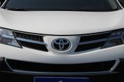 一汽丰田-丰田RAV4-2.0L CVT四驱新锐版