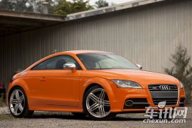 奥迪-2012款奥迪TTS 