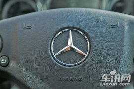 北京奔驰-奔驰E级-E260L 豪华型