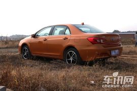 比亚迪-秦-基本型